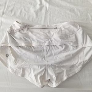Lululemon white shorts 2.5